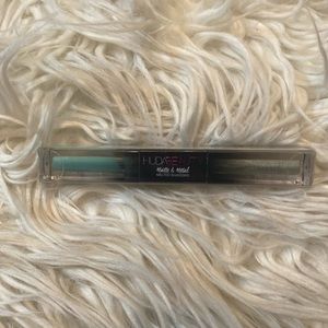 Huda Beauty - Matte and Metal Melted Shadow